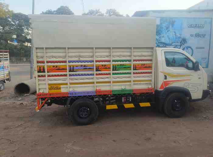 Tempo Service in Andheri