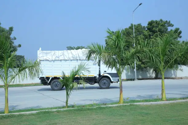 Tempo Service in Gurgaon